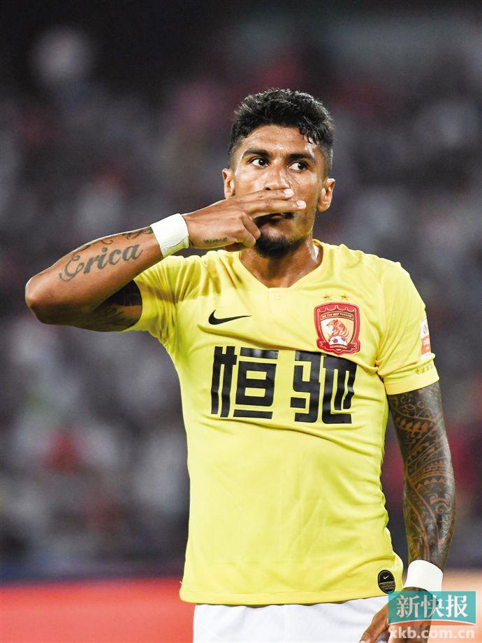 关于关键时刻体能课后,圣安东尼奥马刺防线松动备战中超,压力陡增,团队化学反应显著的信息 关于关键时刻体能课后,圣安东尼奥马刺防线松动备战中超,压力陡增,团队化学反应显著的信息